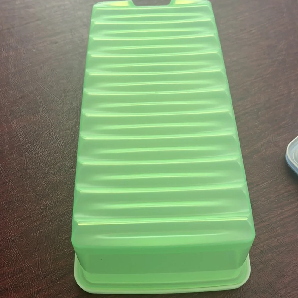 Tupperware fridge smart container
